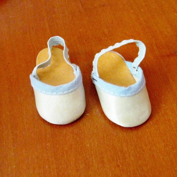 Dolly's Glamour Slippers w Original Box Light Blue Finest Doll Shoes Accessory - Picture 3 of 12